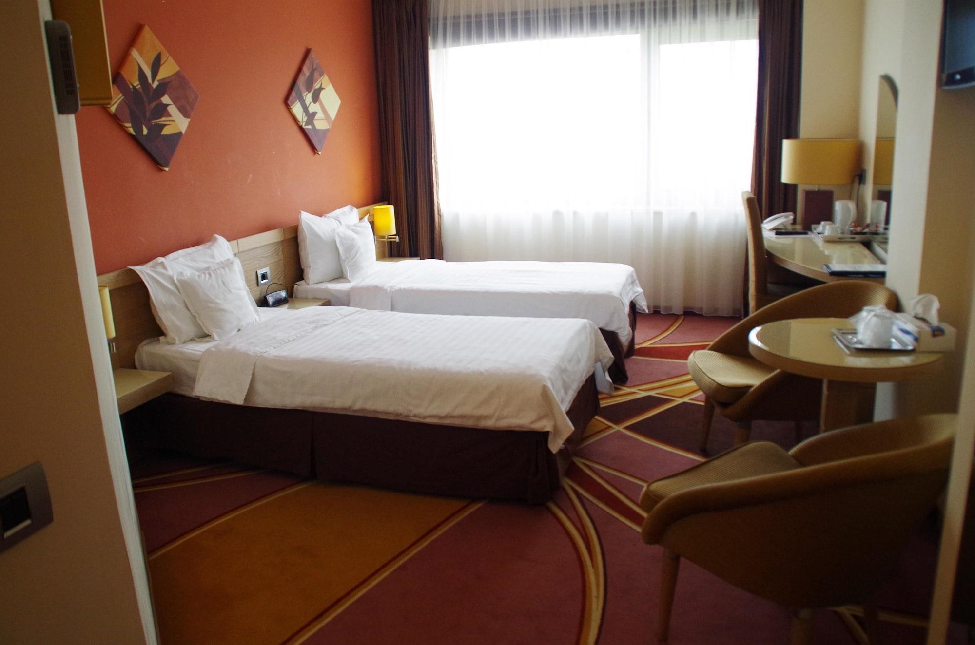 Mari Vila Hotel Бухарест Екстер'єр фото