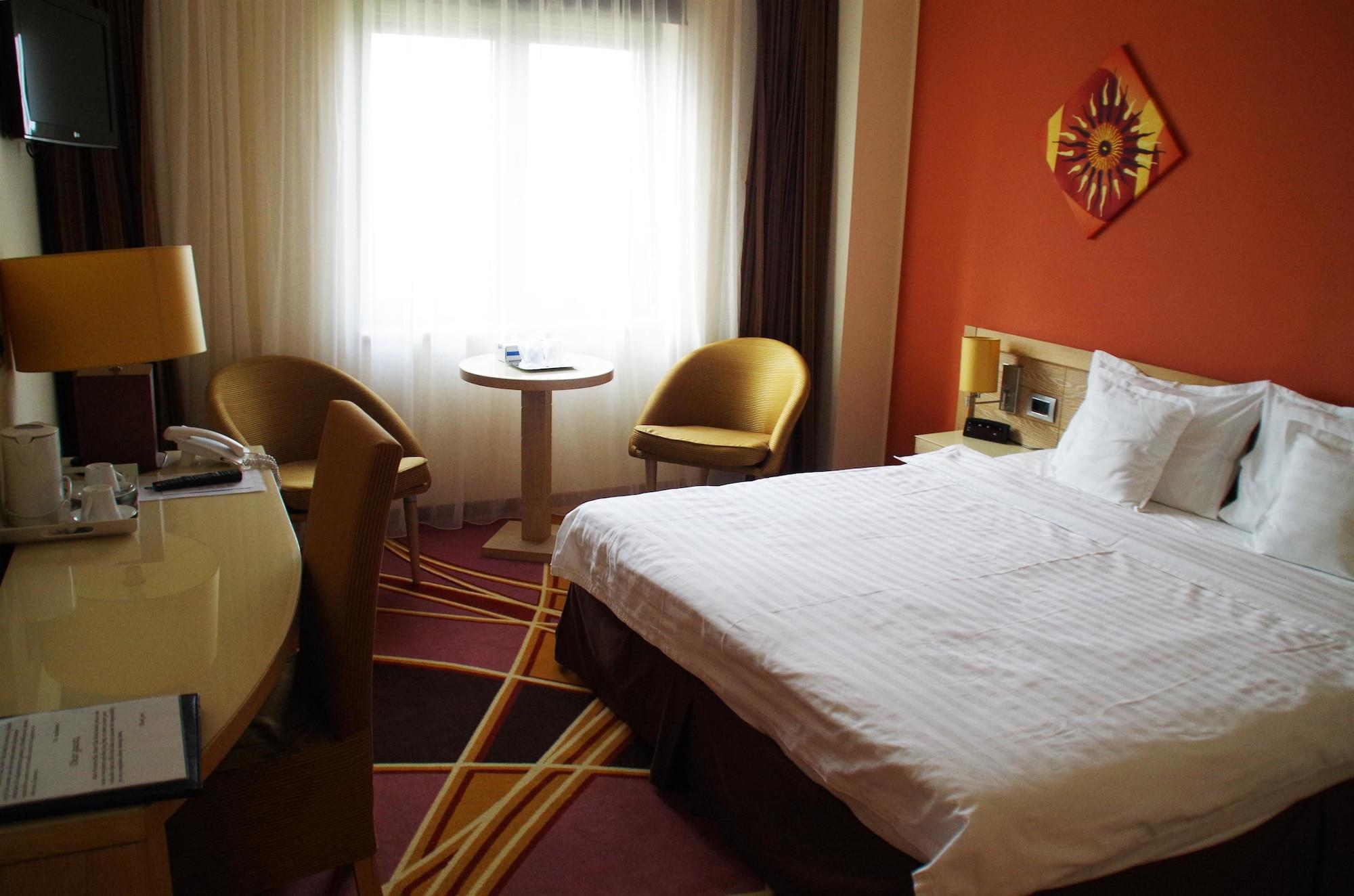 Mari Vila Hotel Бухарест Екстер'єр фото