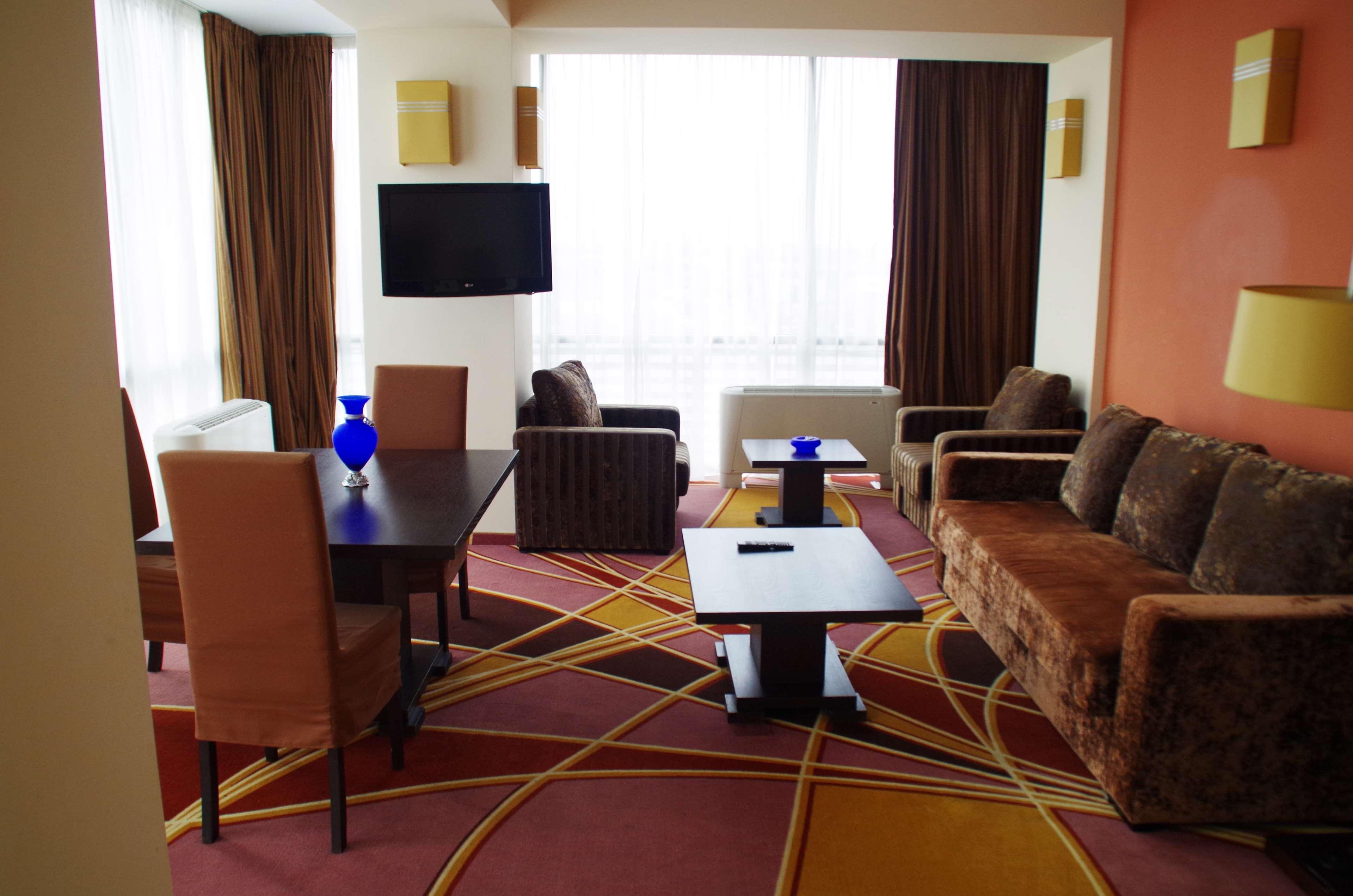 Mari Vila Hotel Бухарест Екстер'єр фото